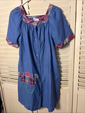 Vintage Housecoat Mumu Blue with Plaid Details
